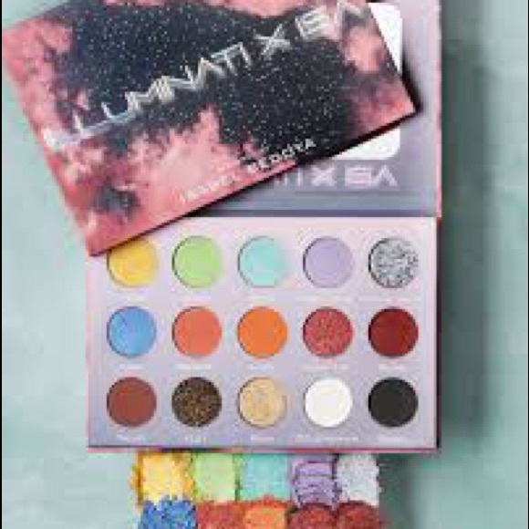 Illuminati X ISA eyeshadow palette - Picture 1 of 1